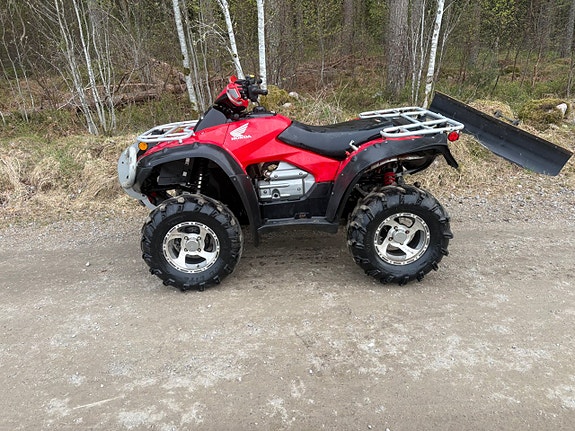 Honda 680 FA / Vinsch / Frakt / Finans