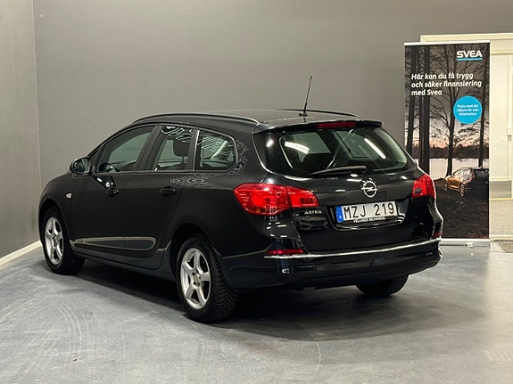 Opel Astra 4 of 5