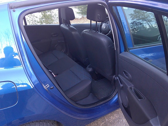 Renault Clio 6 of 8