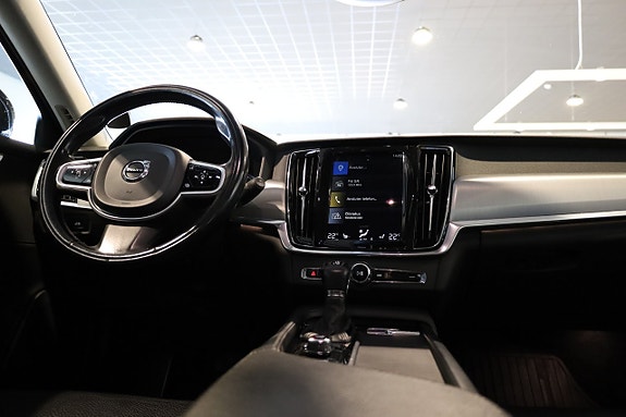 Volvo V90 17 of 26