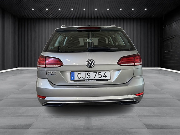 Volkswagen Golf-Serie 4 of 16
