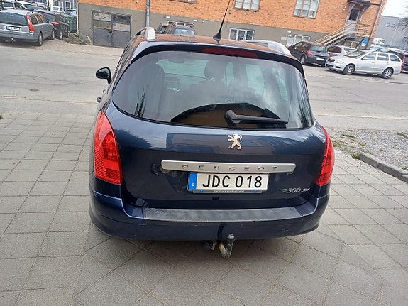 Peugeot 308 SW 14 of 20