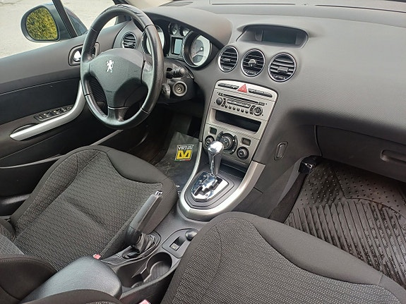 Peugeot 308 SW 7 of 20