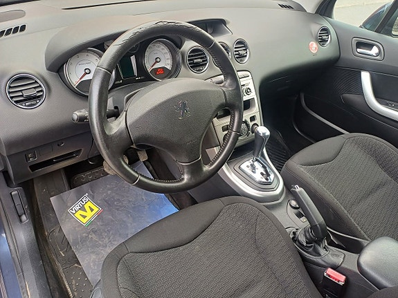 Peugeot 308 SW 19 of 20