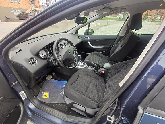 Peugeot 308 SW 10 of 20