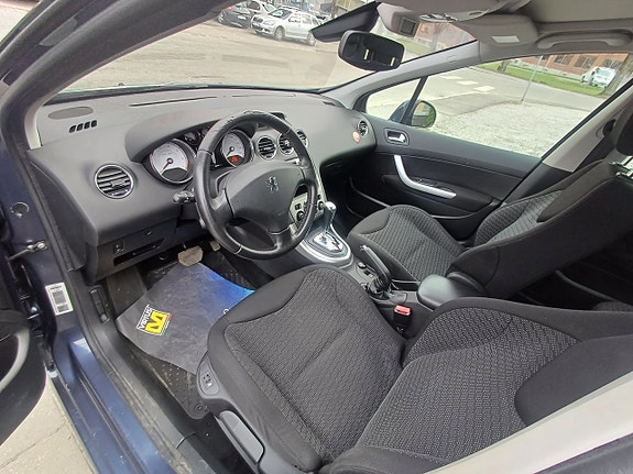 Peugeot 308 SW 6 of 20
