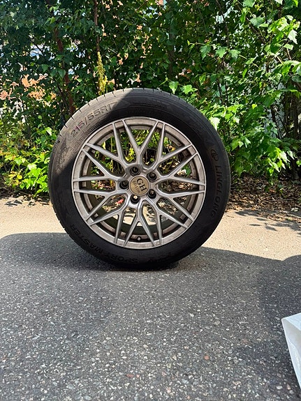 Volkswagen Passat 23 of 24