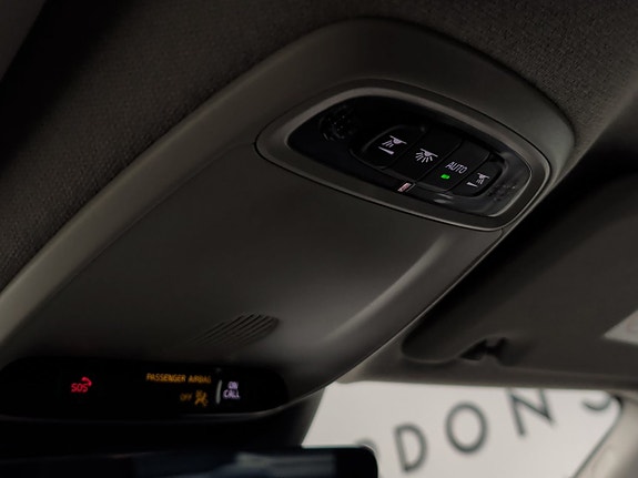 Volvo XC40 25 of 28