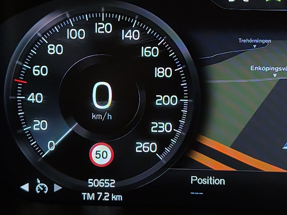 Volvo XC40 20 of 28