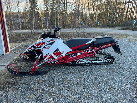 Yamaha 3 of 4