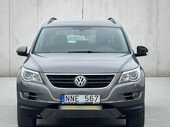 Volkswagen Tiguan 8 of 15