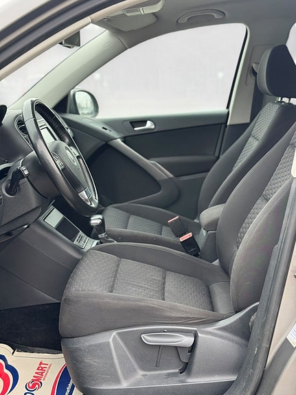 Volkswagen Tiguan 11 of 15