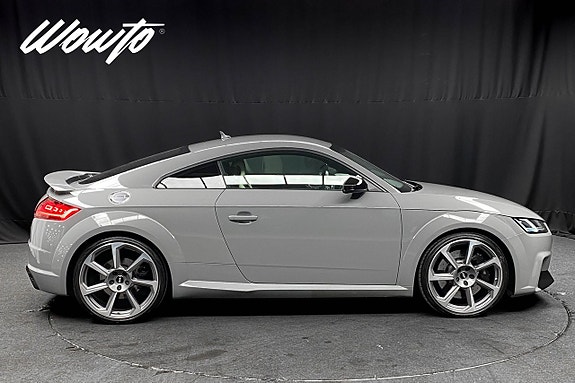 Audi TT RS 3 of 5