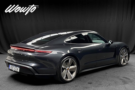 Porsche Taycan 4S 5 of 5