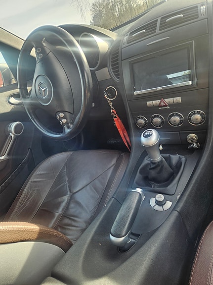Mercedes-Benz SLK200 10 of 14