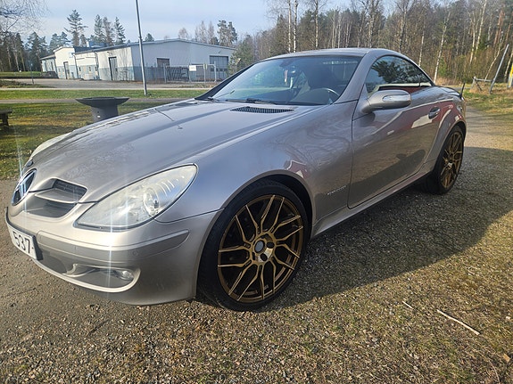 Mercedes-Benz SLK200 3 of 5