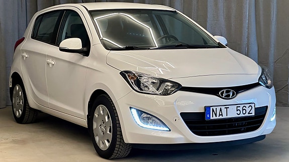 Hyundai i20 4 of 5