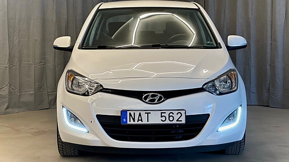 Hyundai i20 3 of 5