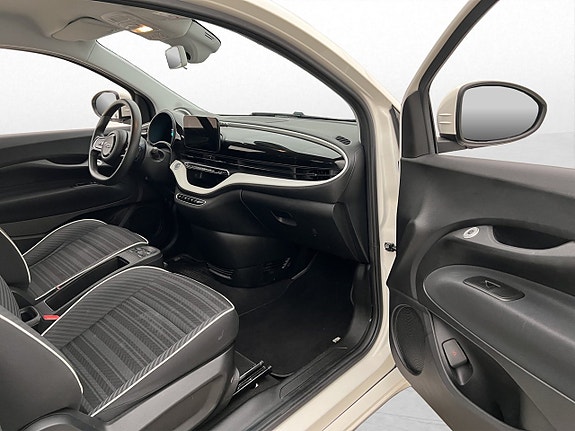 Fiat 500e 26 of 30