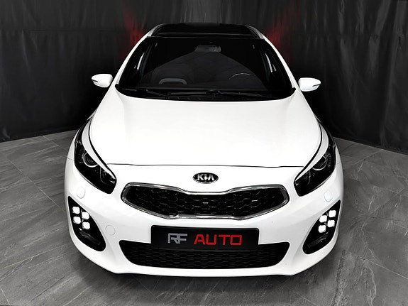 Kia Ceed 8 of 30