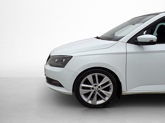 Skoda Fabia 10 of 27