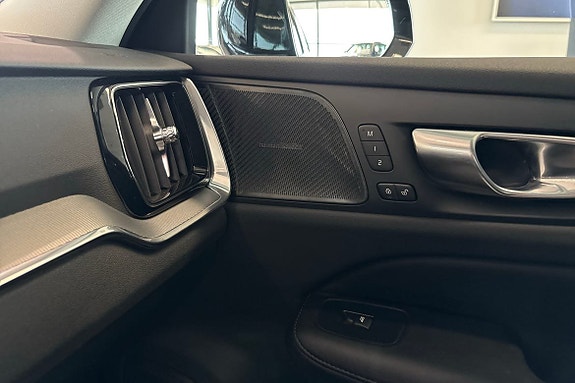 Volvo V60 25 of 30
