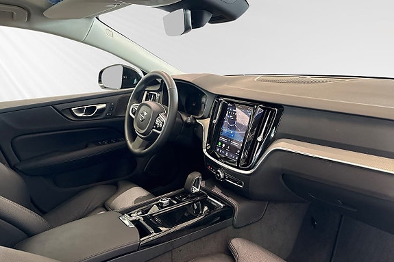Volvo V60 10 of 30