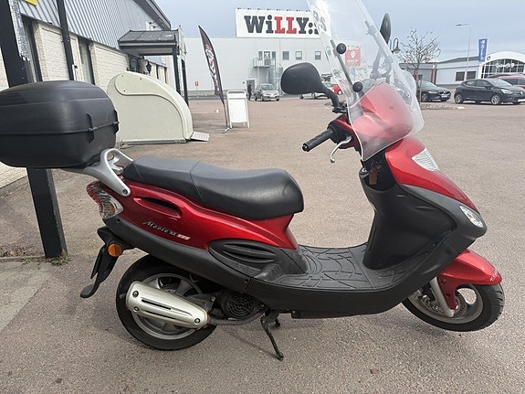 Kymco Movie 125 CVT Endast 614 mil - mycket bra skick.