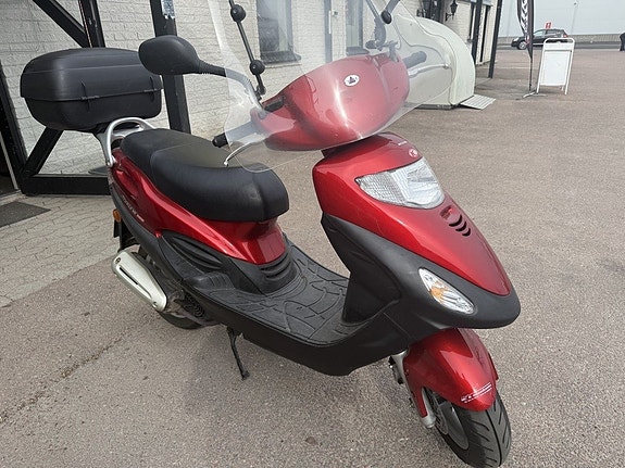 Kymco Movie Nybesiktigad. Endast 614 mil - mycket bra skick. 5 of 9