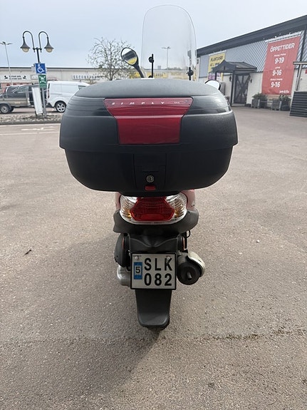 Kymco Movie Nybesiktigad. Endast 614 mil - mycket bra skick. 8 of 9