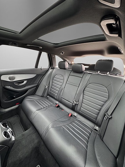Mercedes-Benz C300 d 17 of 20
