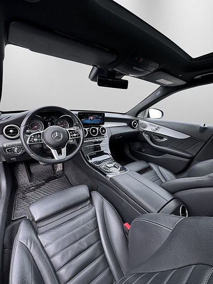Mercedes-Benz C300 d 9 of 20