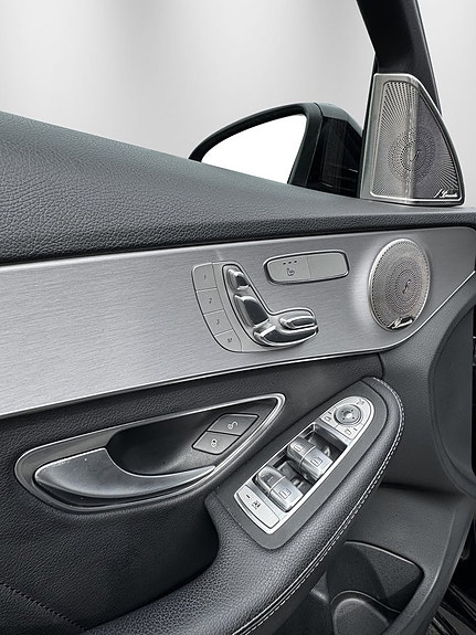 Mercedes-Benz C300 d 15 of 20
