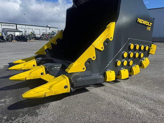 REWOLT XHD Bergskopa 3200L-2000mm SMP105 finns på lager 4 of 10