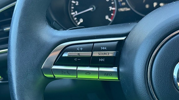 Mazda CX-30 16 of 30