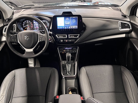 Suzuki S-Cross 6 of 16