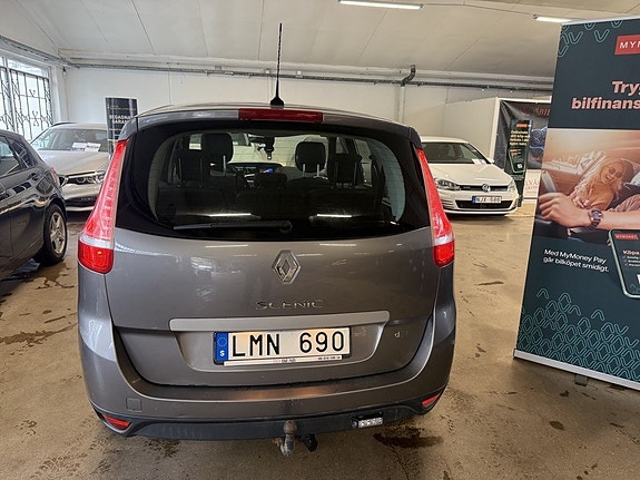 Renault Grand Scenic III 5 of 5
