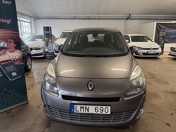 Renault Grand Scenic III 2 of 5