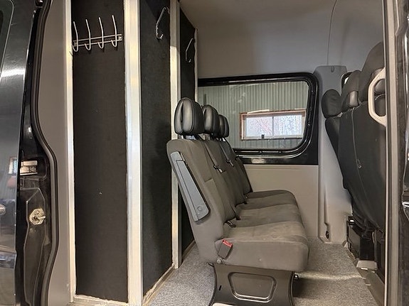 Volkswagen Crafter 35 7 of 12
