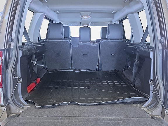 Land Rover Discovery 4 16 of 18