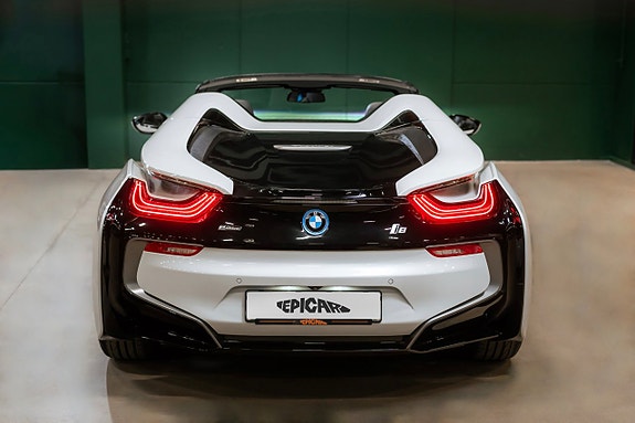 BMW i8 13 of 30