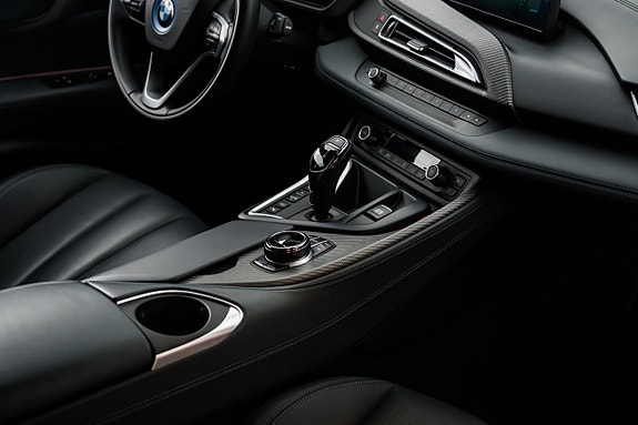 BMW i8 27 of 30
