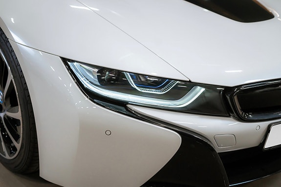 BMW i8 15 of 30