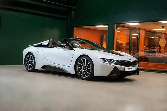 BMW i8 8 of 30