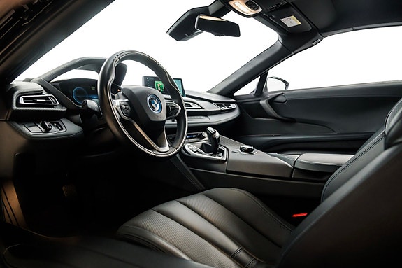 BMW i8 17 of 30