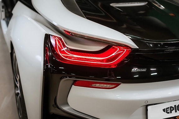 BMW i8 16 of 30