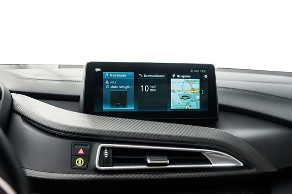 BMW i8 21 of 30