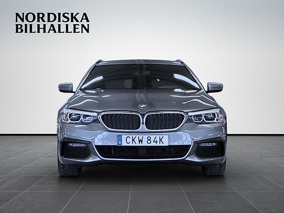 BMW 530i 2 of 5