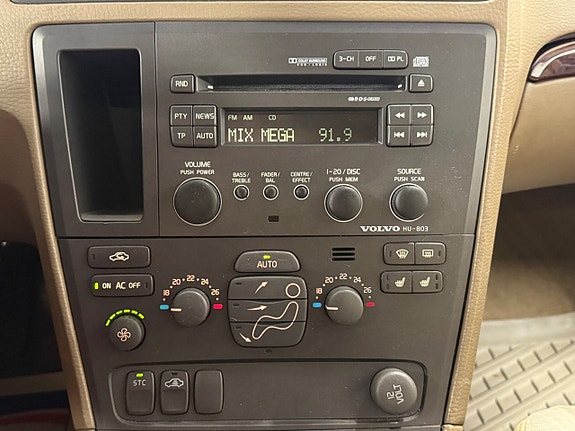 Volvo V70 26 of 27
