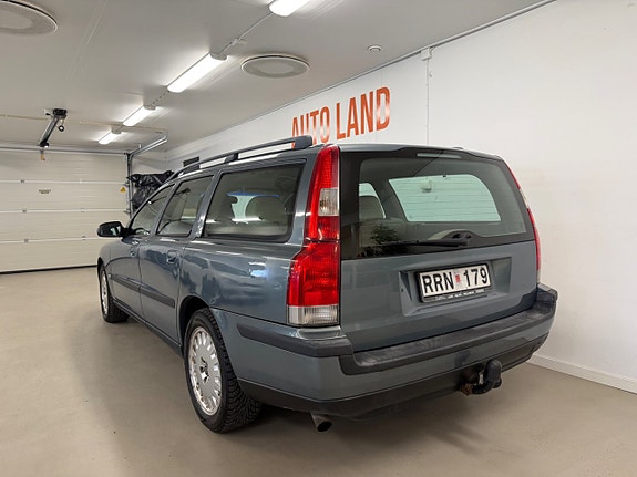 Volvo V70 7 of 27